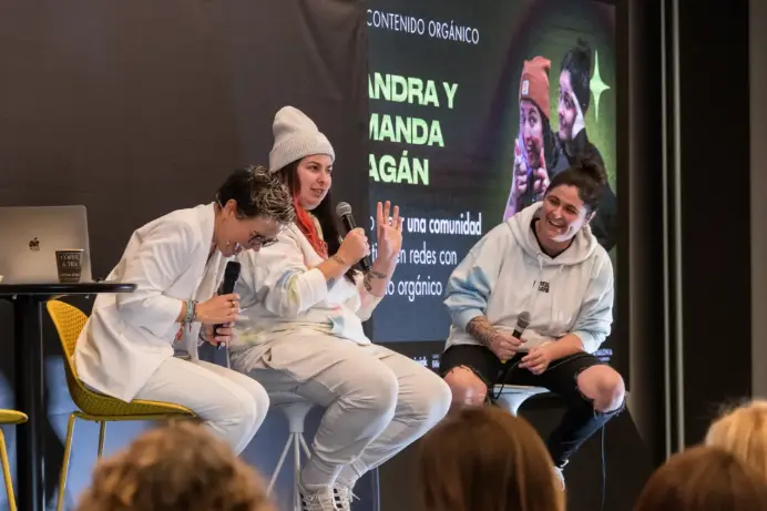 250131_Sandra_Amanda_08